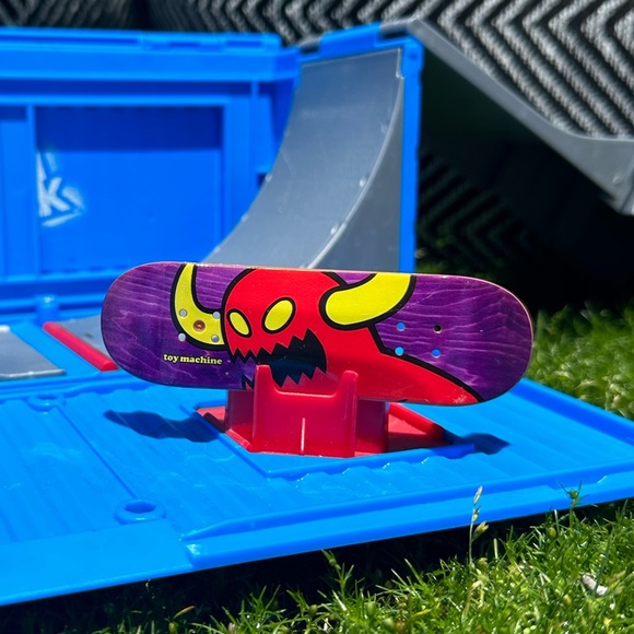 TechDeck Toys Rare Vintage Toy Machine Toy Skate Board Techdeck